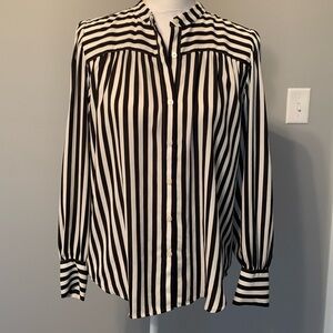 LOFT black & white button down top size Small